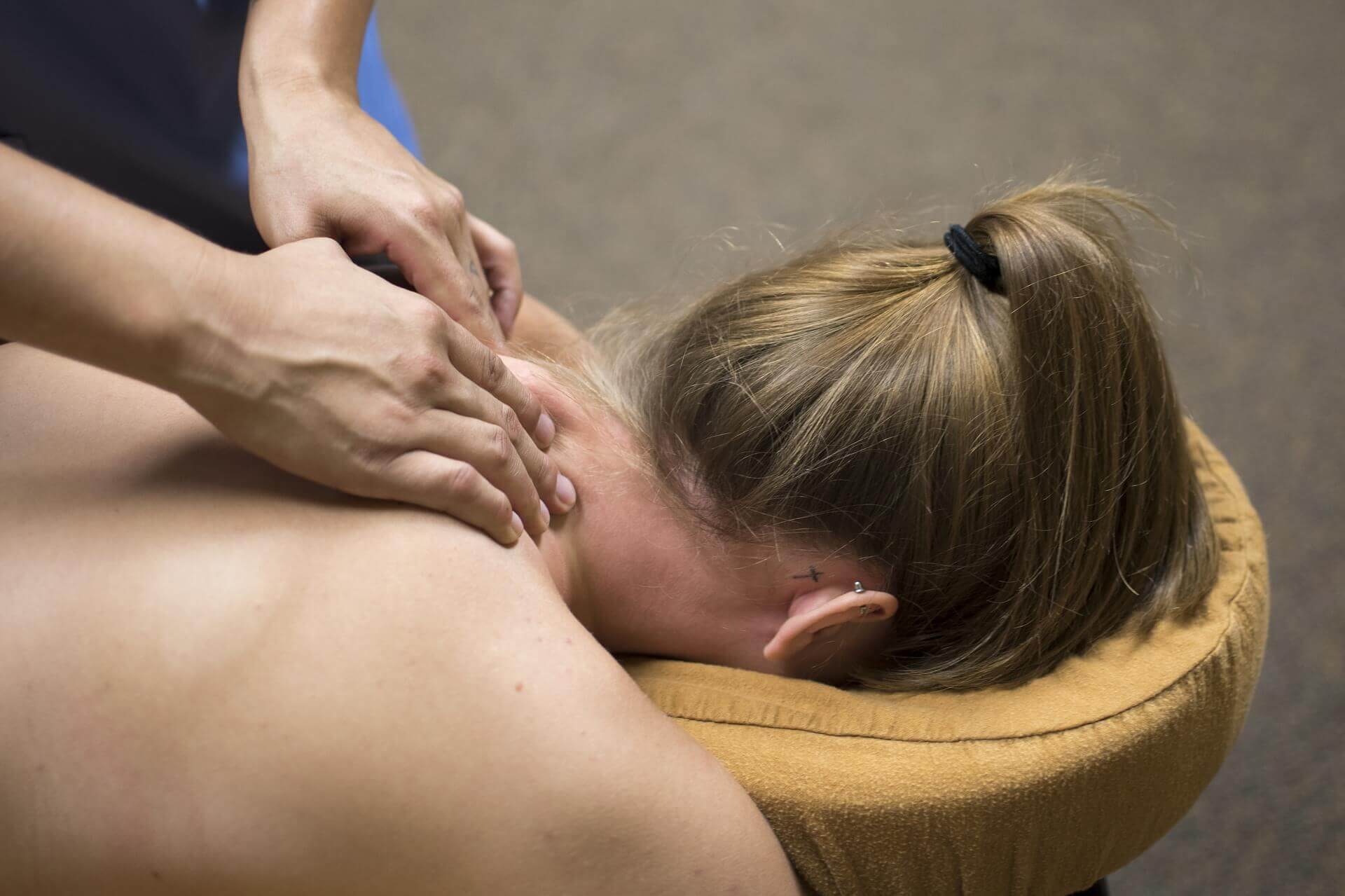 Natura Virus forstene Wellness massage / helkropsmassage i Aalborg og omegn